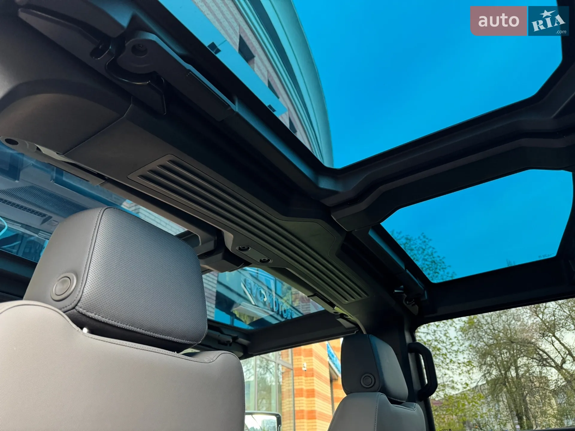 2024 GMC Hummer EV - мініатюра 46