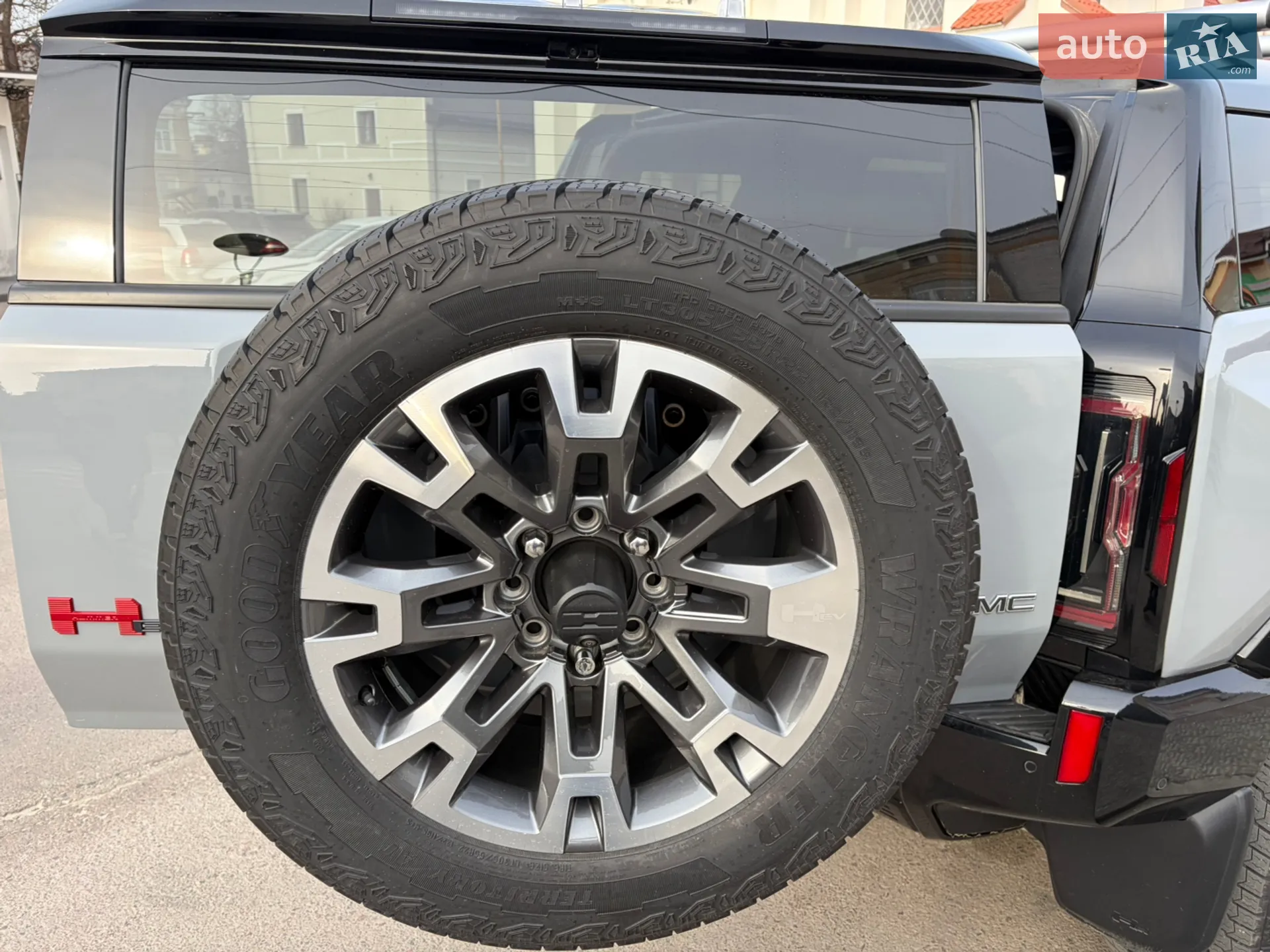 2024 GMC Hummer EV - мініатюра 25