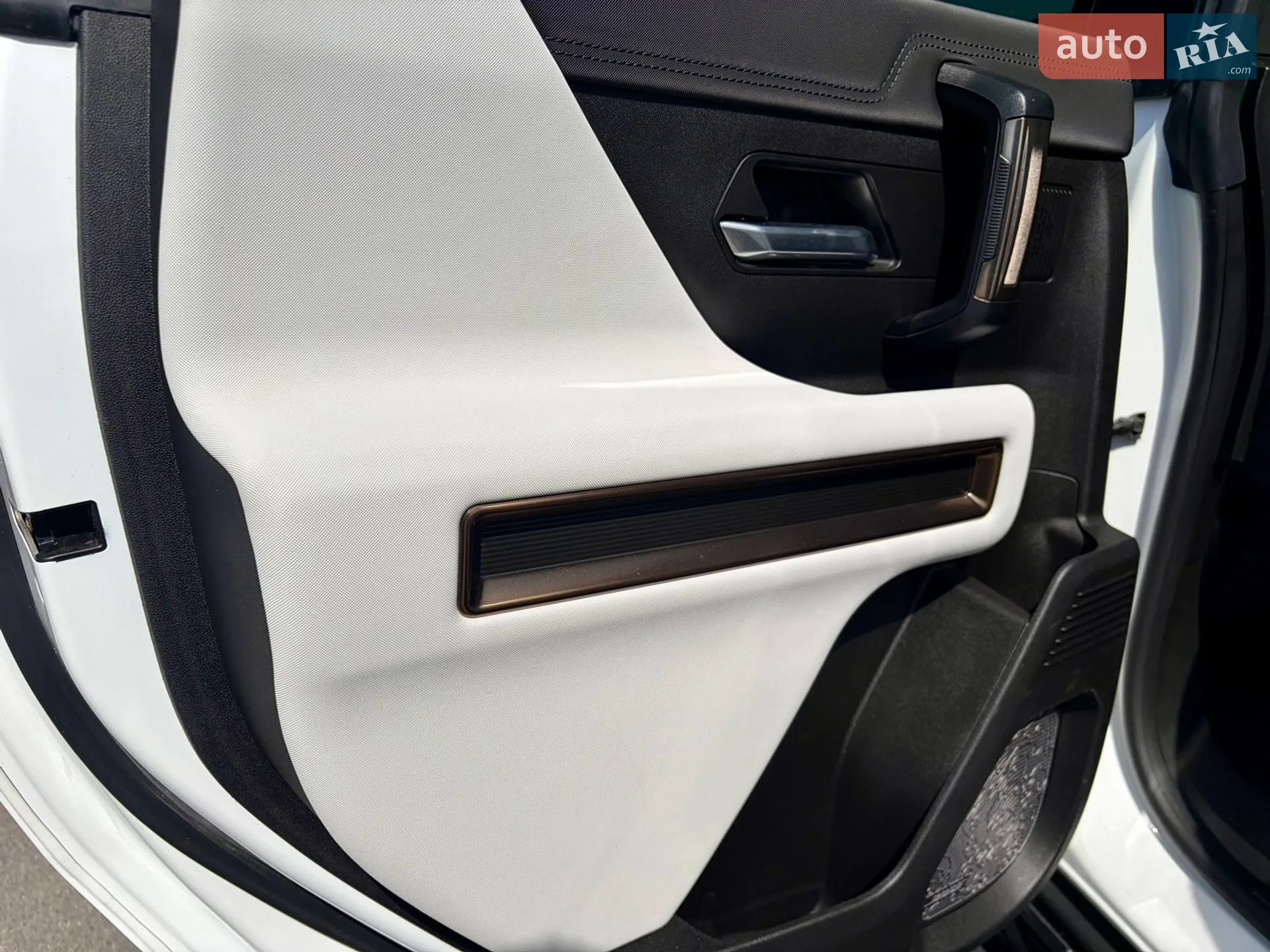 2024 GMC Hummer EV - мініатюра 32