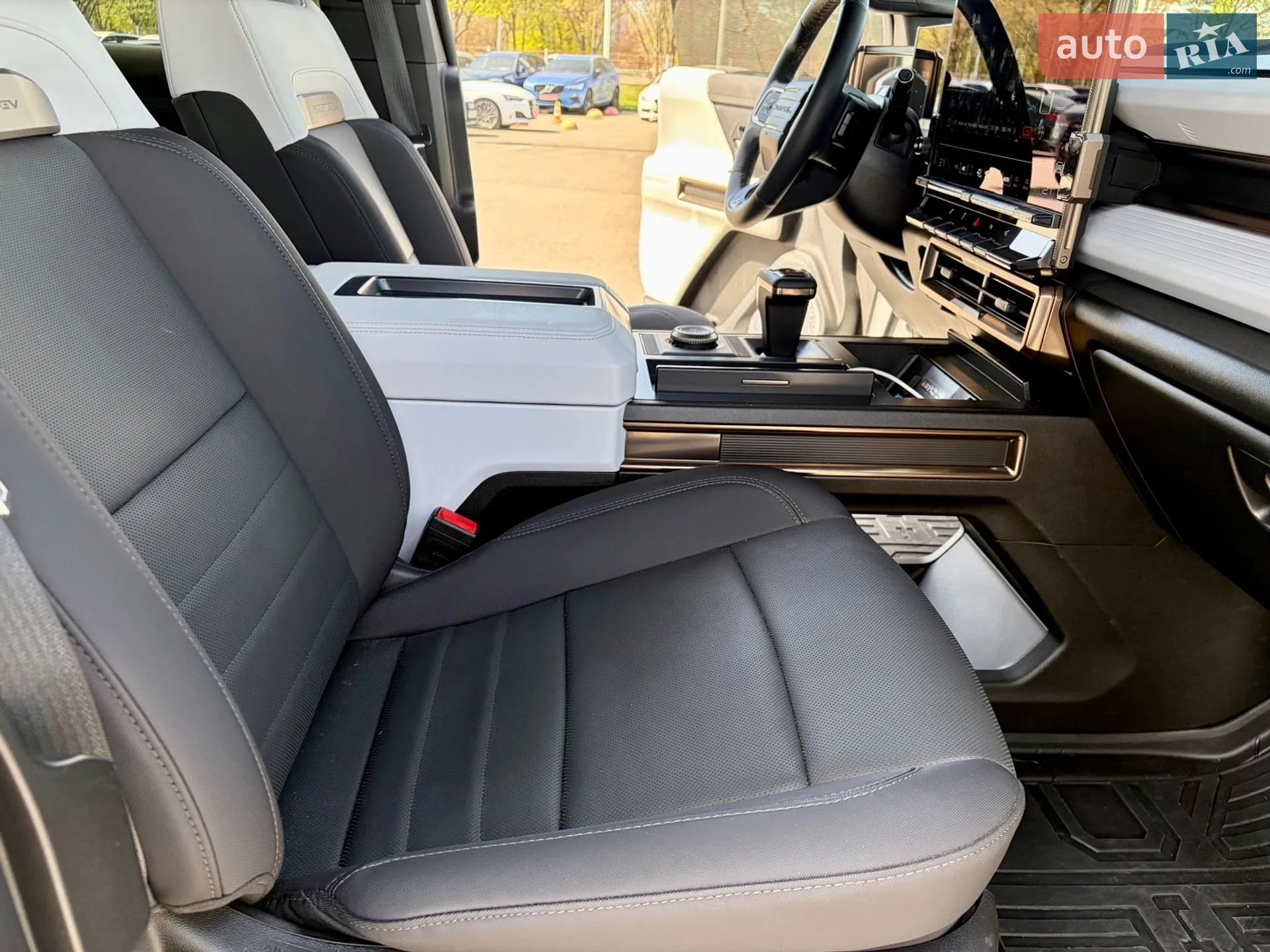 2024 GMC Hummer EV - мініатюра 39