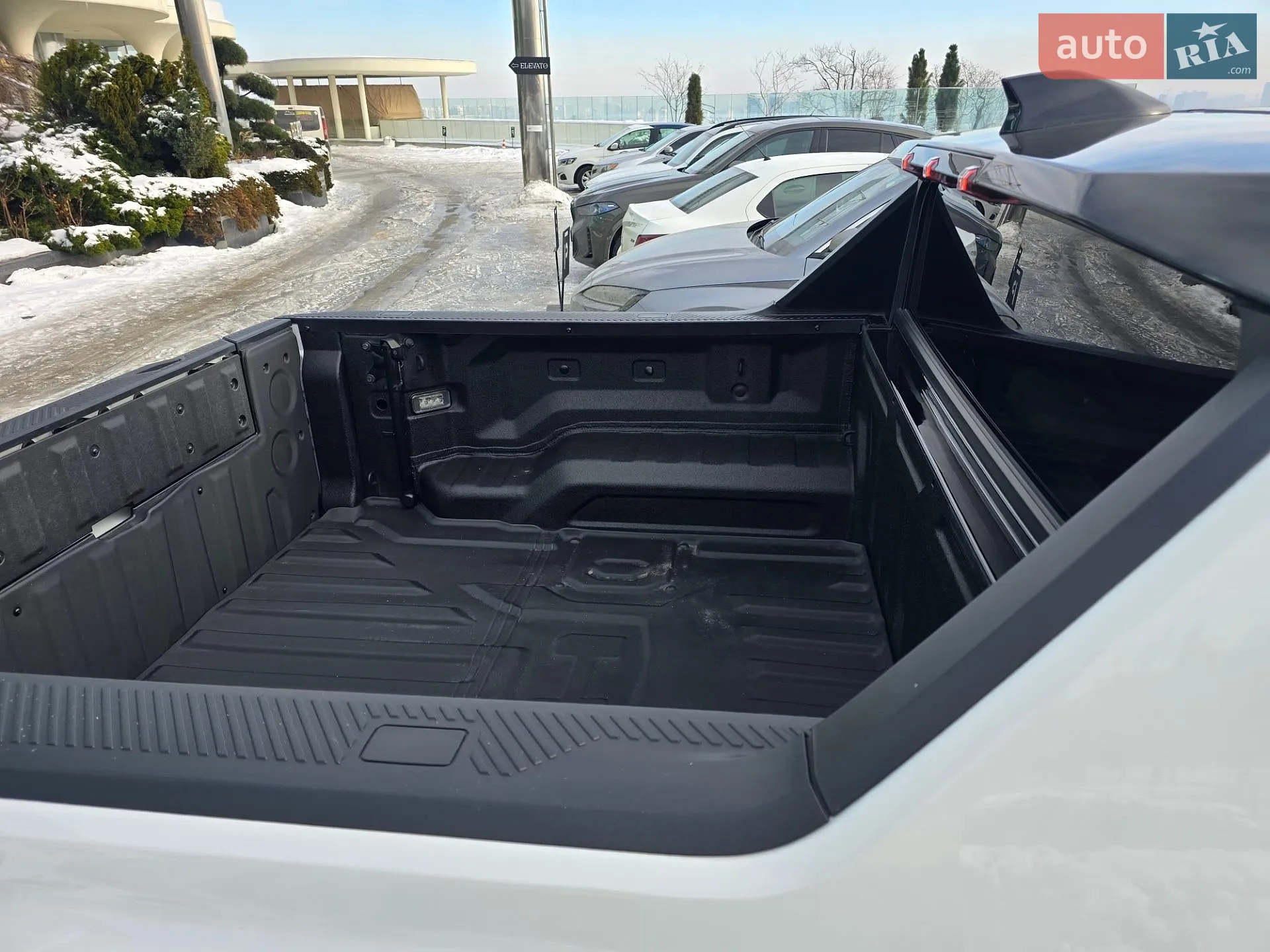 2023 GMC Hummer EV - мініатюра 20