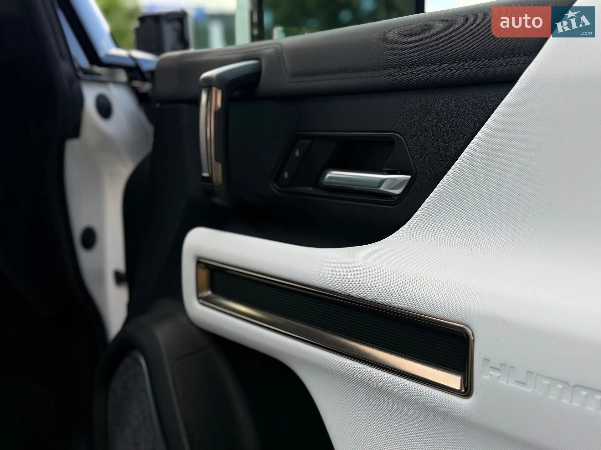 2023 GMC Hummer EV - мініатюра 42