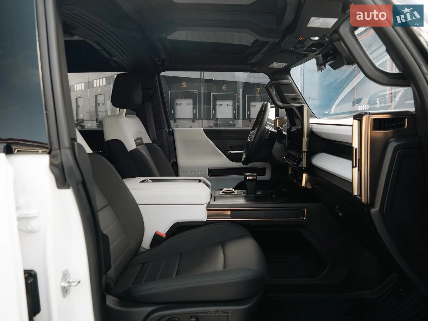 2024 GMC Hummer EV - мініатюра 47