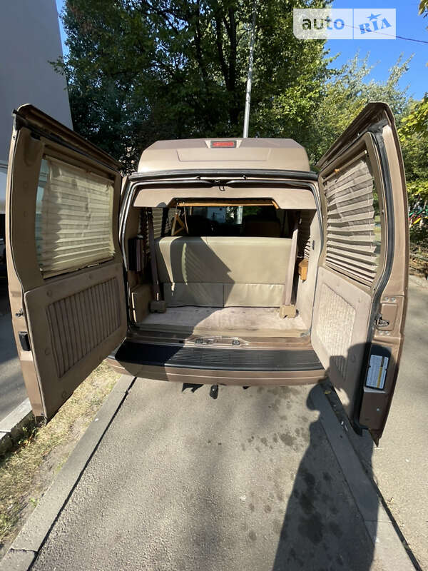 Минивэн GMC Safari 1995 в Киеве
