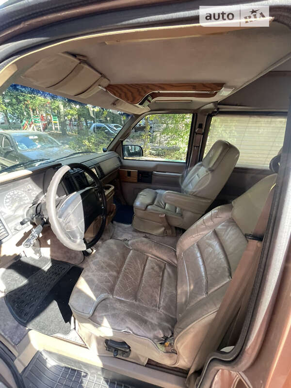 Минивэн GMC Safari 1995 в Киеве