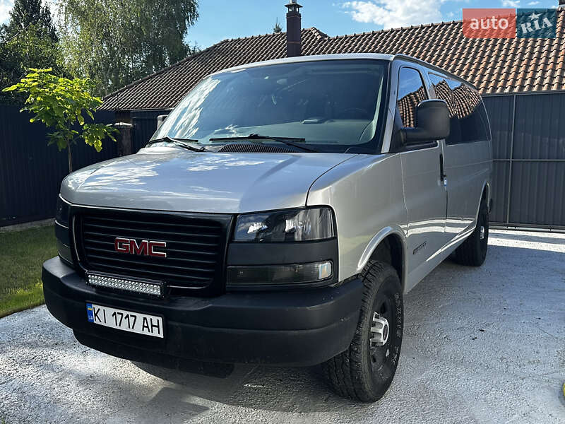GMC Savana 2005