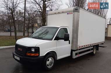 Вантажний фургон GMC Savana 2018 в Києві