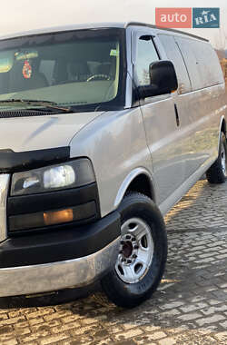 Минивэн GMC Savana 2007 в 