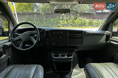 Мінівен GMC Savana 2005 в Києві