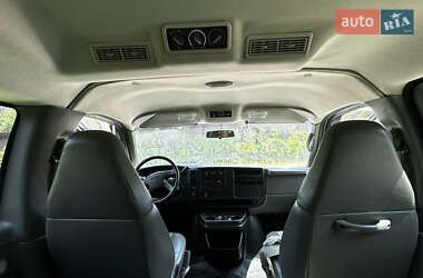 Мінівен GMC Savana 2005 в Києві