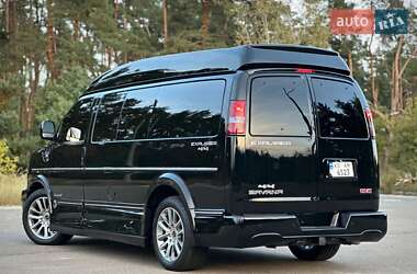Минивэн GMC Savana 2020 в 