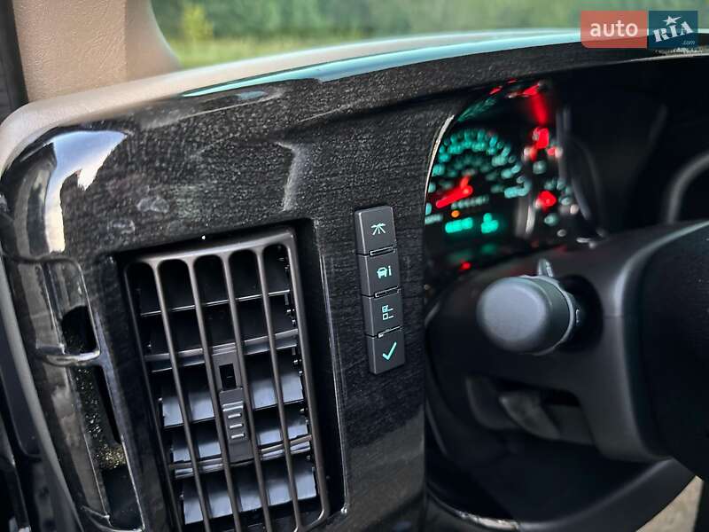 Минивэн GMC Savana 2020 в Киеве фото 175 Минивэн GMC Savana 2020 в Киеве