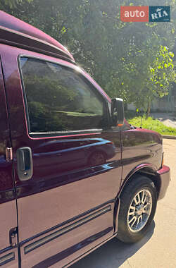 Минивэн GMC Savana 2003 в 