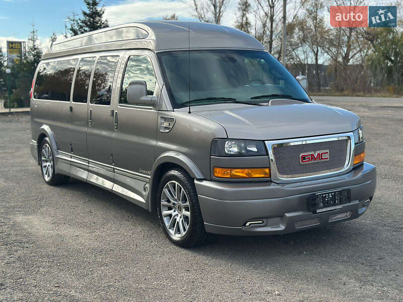 GMC Savana 2020