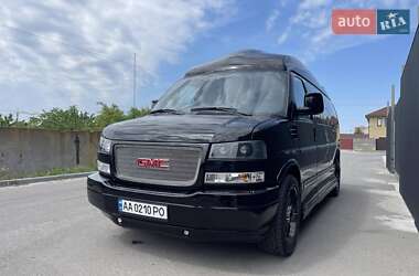 Минивэн GMC Savana 2010 в Запорожье