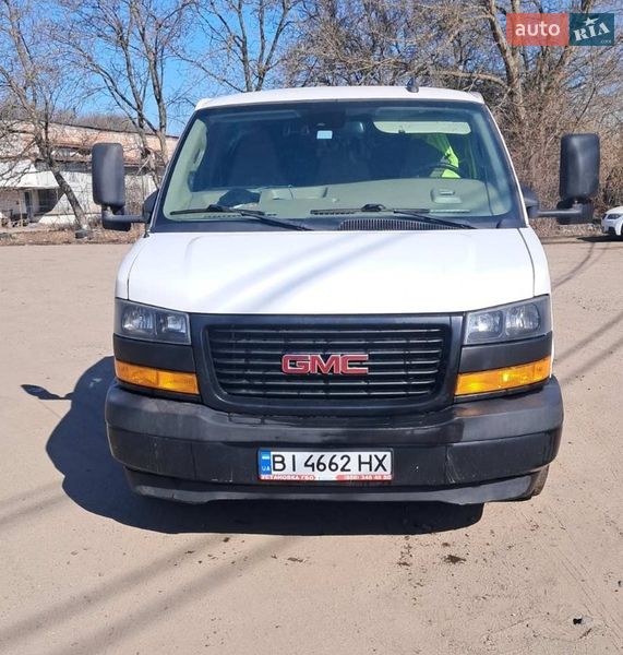 Эвакуатор GMC Savana 2019 в Полтаве