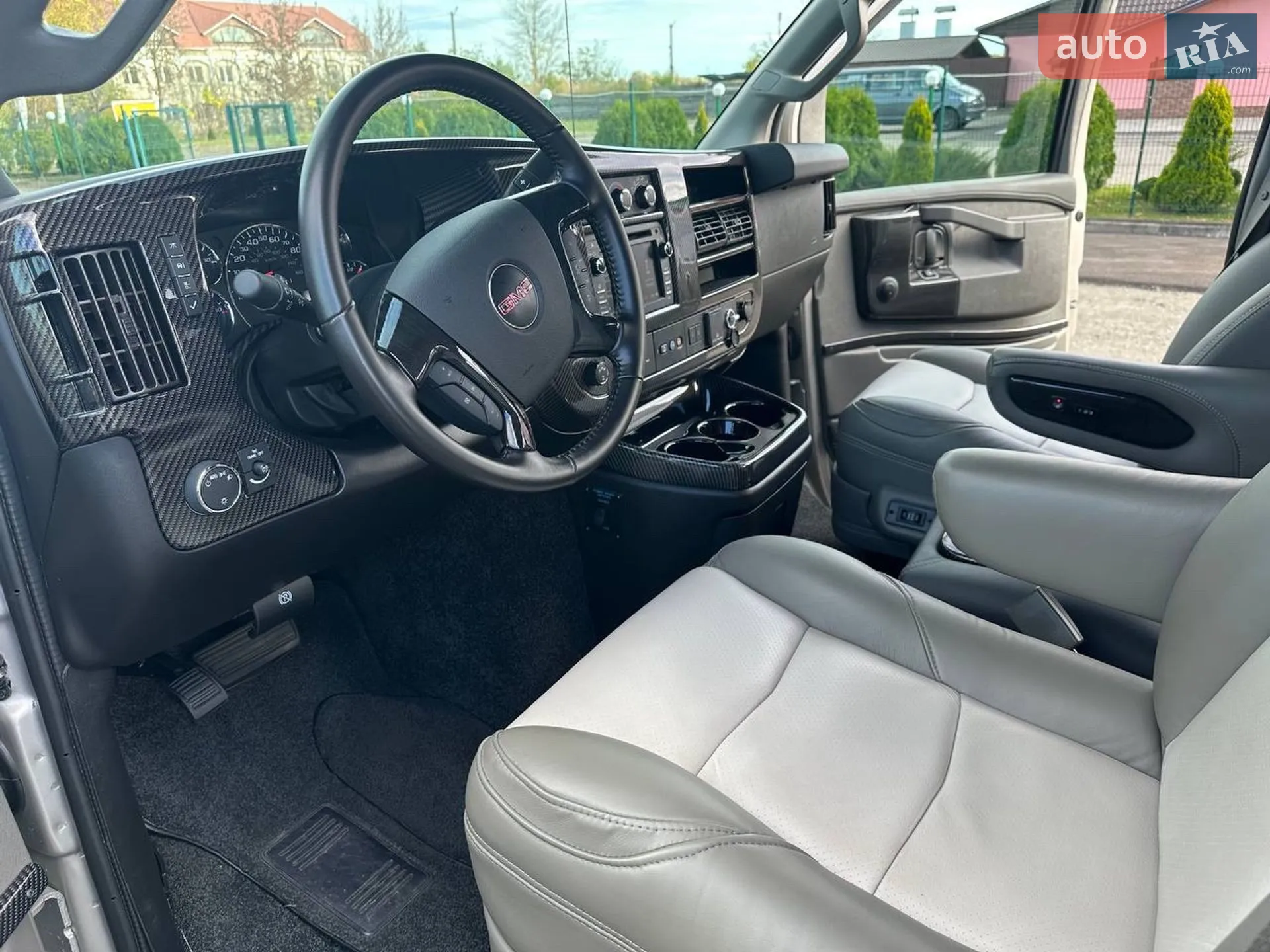 2020 GMC Savana - мініатюра 19