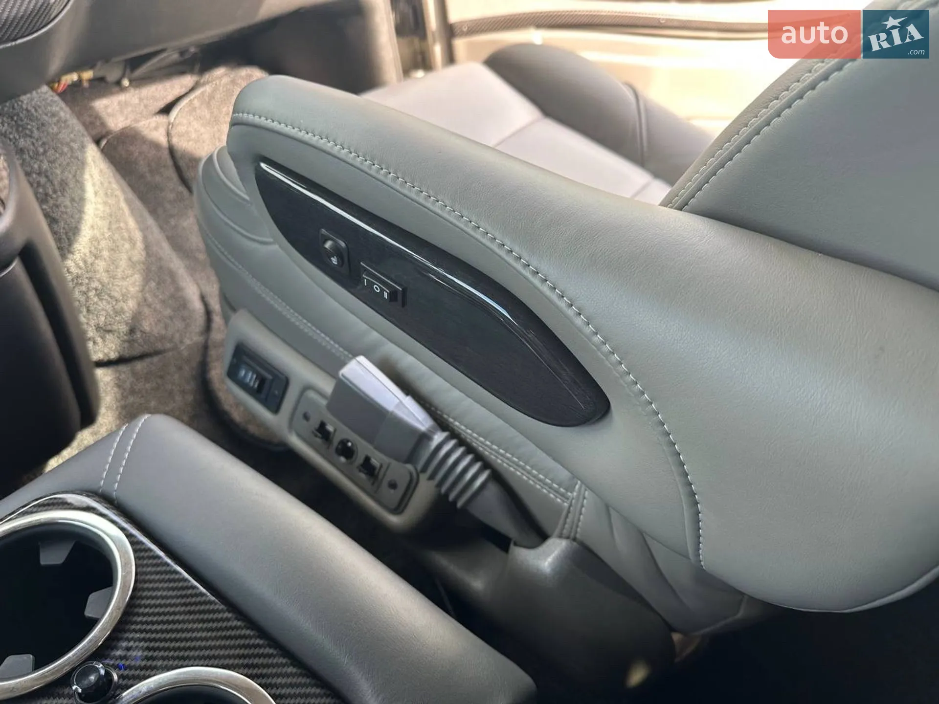 2020 GMC Savana - мініатюра 42