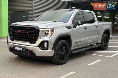 Пикап GMC Sierra 2021 в 