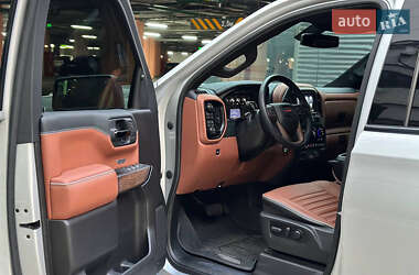 Пикап GMC Sierra 2021 в 