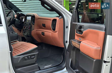 Пикап GMC Sierra 2021 в 