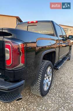 Пикап GMC Sierra 2017 в 