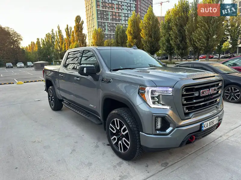 GMC Sierra