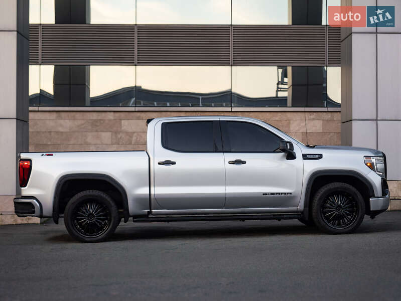Пікап GMC Sierra 2021 в Києві
