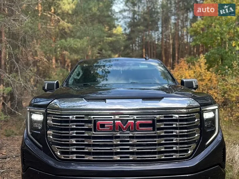 GMC Sierra