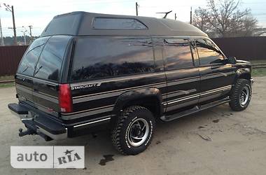 Внедорожник / Кроссовер GMC Suburban 1996 в 