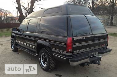 Внедорожник / Кроссовер GMC Suburban 1996 в 