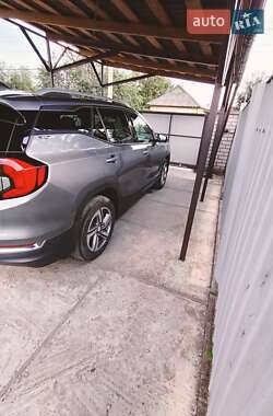 Внедорожник / Кроссовер GMC Terrain 2018 в 