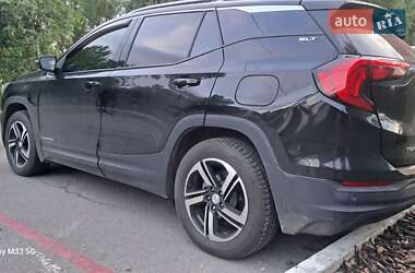 Внедорожник / Кроссовер GMC Terrain 2017 в 