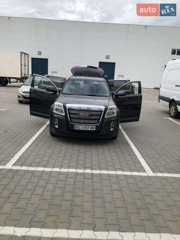 Позашляховик / Кросовер GMC Terrain 2015 в Львові