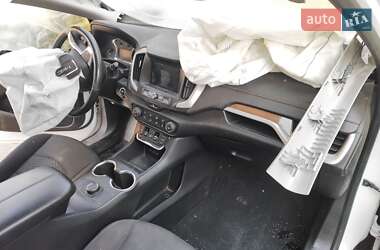 Внедорожник / Кроссовер GMC Terrain 2018 в 