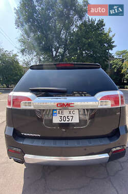 Внедорожник / Кроссовер GMC Terrain 2013 в 