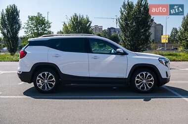 Внедорожник / Кроссовер GMC Terrain 2019 в 