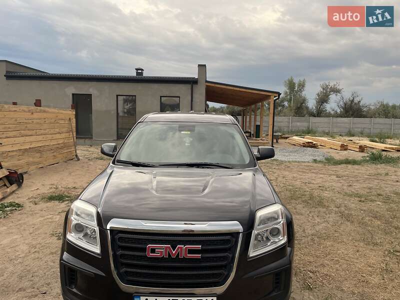 Внедорожник / Кроссовер GMC Terrain 2016 в 