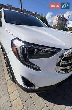 Внедорожник / Кроссовер GMC Terrain 2017 в 
