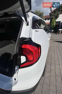 Внедорожник / Кроссовер GMC Terrain 2017 в 