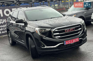 Внедорожник / Кроссовер GMC Terrain 2018 в 