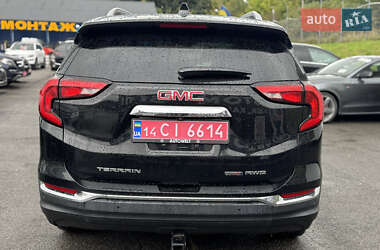 Внедорожник / Кроссовер GMC Terrain 2018 в 