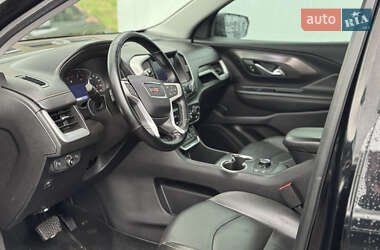 Внедорожник / Кроссовер GMC Terrain 2018 в 