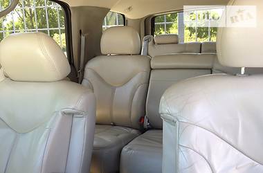 Внедорожник / Кроссовер GMC Yukon 2000 в 