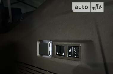 Внедорожник / Кроссовер GMC Yukon 2021 в 