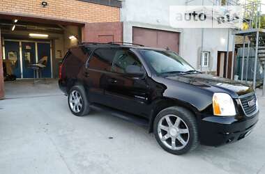 Позашляховик / Кросовер GMC Yukon 2006 в Києві