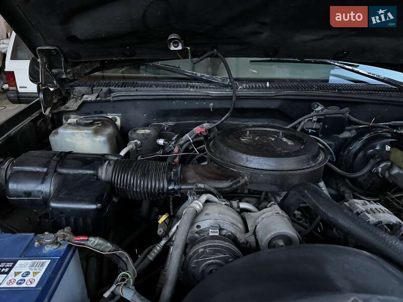 Внедорожник / Кроссовер GMC Yukon 1996 в Одессе