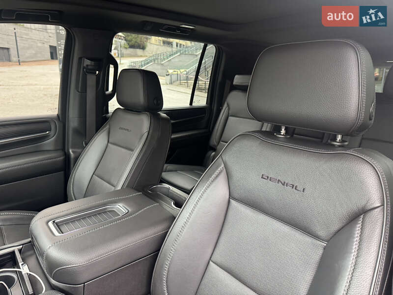 Внедорожник / Кроссовер GMC Yukon 2022 в Киеве