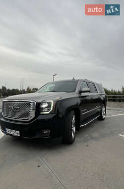 Внедорожник / Кроссовер GMC Yukon 2017 в 