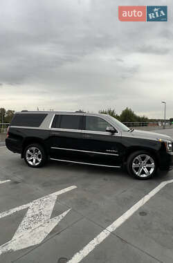 Внедорожник / Кроссовер GMC Yukon 2017 в 